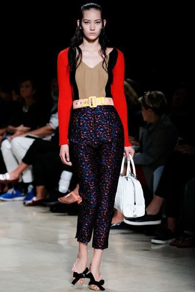 Look 22